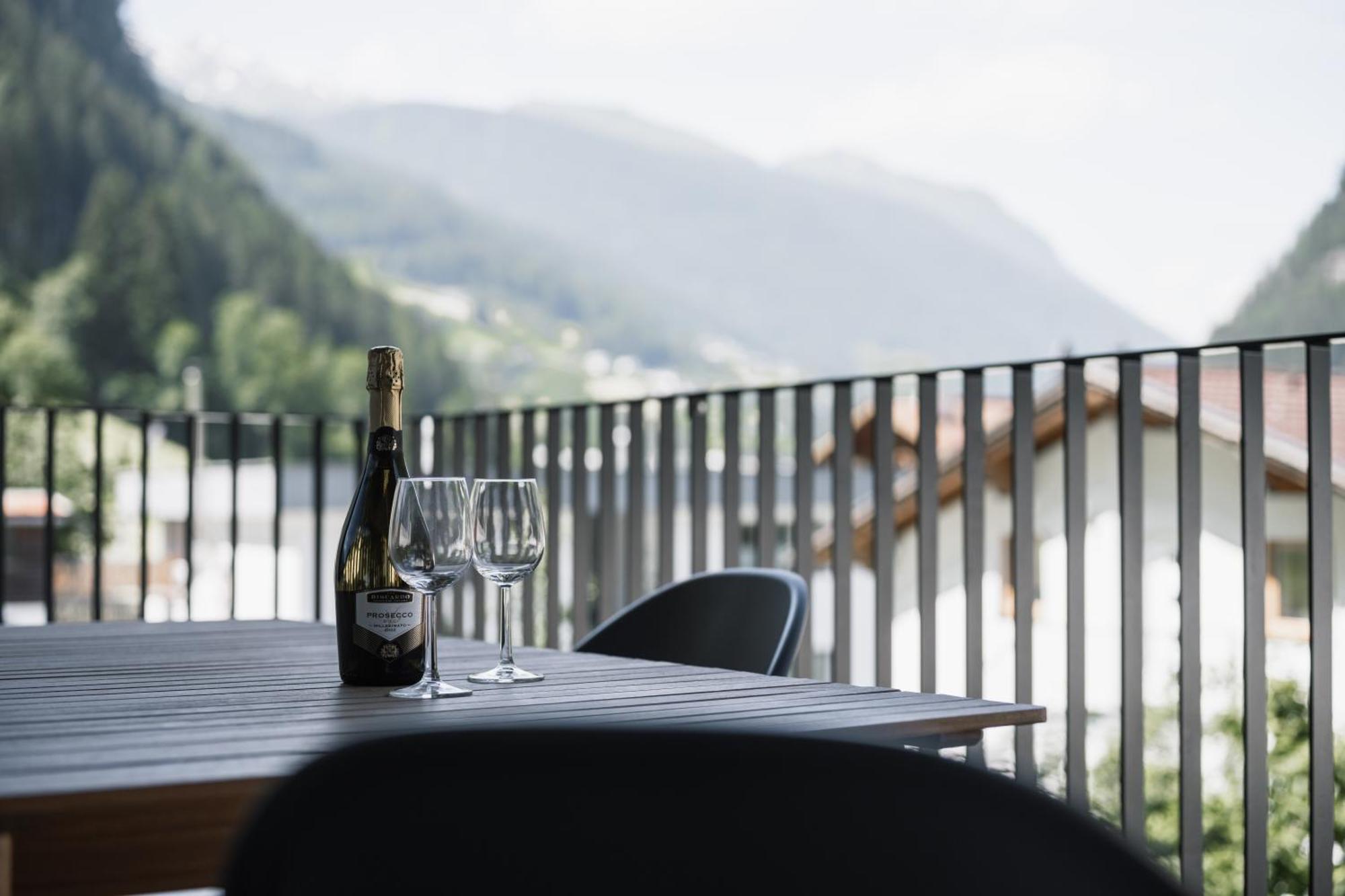 Charmantes Apartment In Der Residenz Silvretta - Inklusive Silvretta Card Premium See Exterior foto